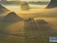  生态中国·七彩云南四时春
