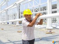 建筑工人：用汗水谱写产业项目建设之歌