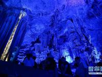  浙江：瑶琳仙境赏石景