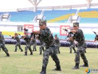 组图|“三警”大比武 沙场秋点兵