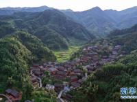  南楚极地瞰侗乡