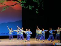 大型现代邵阳花鼓戏《山乡工匠》首演
