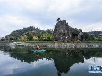  杭州临安：守护美丽河道 共建绿色家园