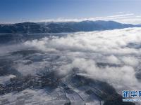  飞瞰大凉山雪景