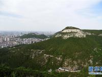 济南：佛慧山春意浓