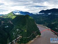 重庆巫山：雨后初霁美如画