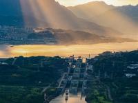 三峡夕照美如画