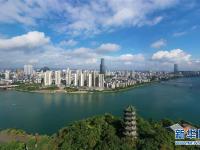 广西柳州：一江碧水入画来