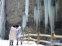 银装素裹官鹅沟