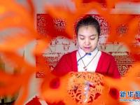 剪纸迎新春
