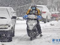 山东烟台：小寒时节雪花飘