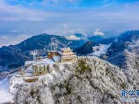 华蓥山雪霁美如画
