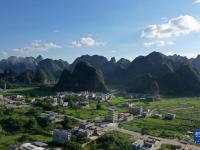 广西都安：瑶山乡村面貌新