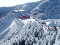 雪后六盘山
