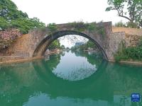 山水田园遇龙河
