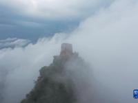 烟雨长城
