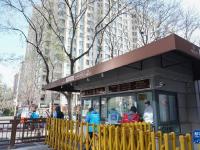 “小哥驿站”送温暖
