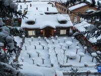 浪漫雪乡引客来
