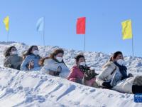 新疆：乐享冰雪
