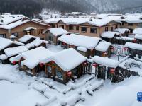 浪漫雪乡引客来
