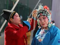 河南温县：正月里来乡土剧团进城唱大戏
