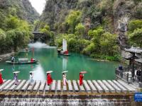 湖北宜昌：旅游升温快
