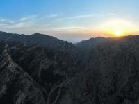 初夏贺兰山
