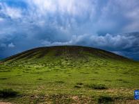 乌兰察布：火山草原引客来
