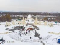 雪后冰城换银装
