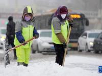 哈尔滨遭遇暴雪天气
