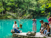 贵州荔波：初夏旅游渐升温
