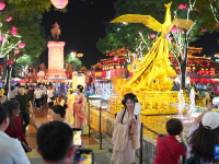 西安：古城新貌引客来
