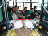 山东济南：开通爱心果农专线车 方便果农出行
