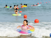 山东青岛：乐在海水浴场
