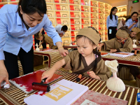 山东青岛：暑期国风研学热
