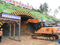 黄百铁路广西段隧道工程建设加速推进
