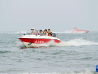 山东青岛：乐在海水浴场
