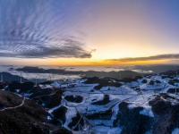 湖北秭归：雪后风机
