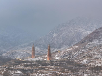 雪后贺兰山
