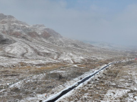 雪后贺兰山
