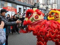 上海：老西门春联大会年味浓
