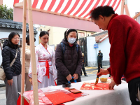 上海：老西门春联大会年味浓
