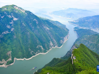长江瞿塘峡夏日风光
