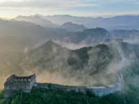 河北承德：云海长城 壮美如画
