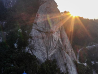 湖北龟峰山：奇峰迎旭日
