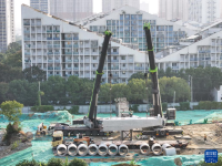 江苏无锡：312国道改扩建工程架梁忙
