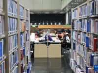 冬日国图读书暖
