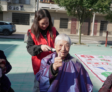 邵阳：暖阳下的“文明实践集市”格外暖心
