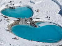 青海门源：冬日雪山旅游热
