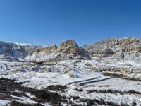 西藏札达：雪后古格王国遗址美如画
